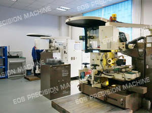 日本WASINO光学曲线磨床
Optical Curve Grinding Machine (Japan WASINO)